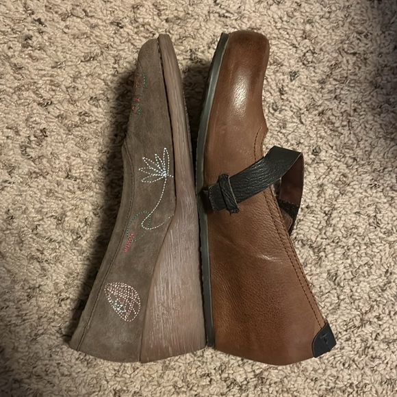 OTBT leather Mary-Jane wedges - Picture 12 of 13